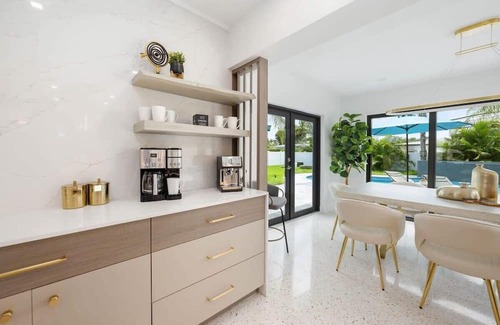 North Corals House | Luxury Heated Pool Tiki Grill 1 Mi to Beach