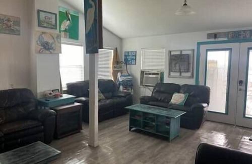 Cedar Lane House | Main Seagull Seaclusion