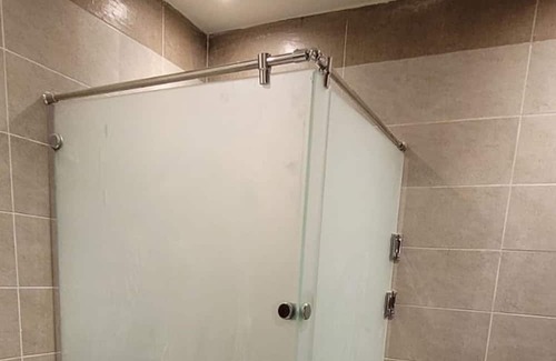 Al Mamsha El Seyahi Apartment | Central✔Sunny✔Modern✔SeaView✔Free WiFi✔