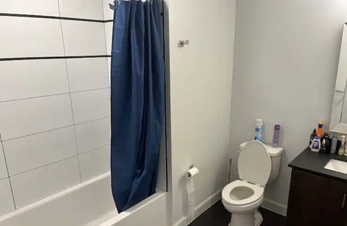 Enterprise Apartment | hello this place has a rooftop lounge and 24 hour gym access 10min off strip