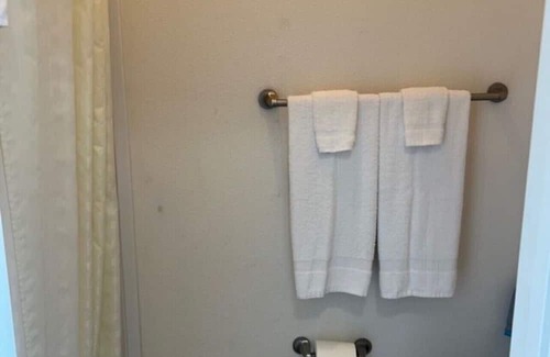 Gold Beach Resort | Rogue River Landing #31A