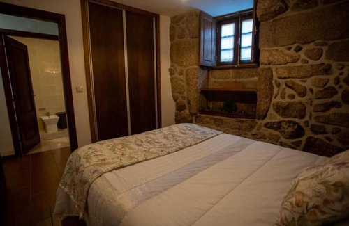 Lindoso Apartment | Apartment 'Casa Do Charco - Peneda Gerês' with Mountain View, Wi-Fi and Air Conditioning