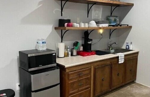 Port Lavaca Apartment | Sunset Haven: Your Seaside Escape