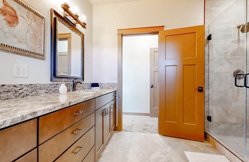 Montrose House | Spacious home with mountain views, modern comforts, & outdoor access