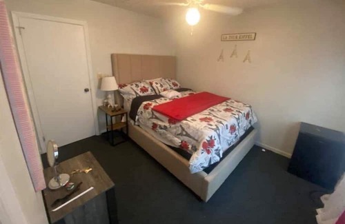 Queens Apartment | Travel Nurse Hot-Spot