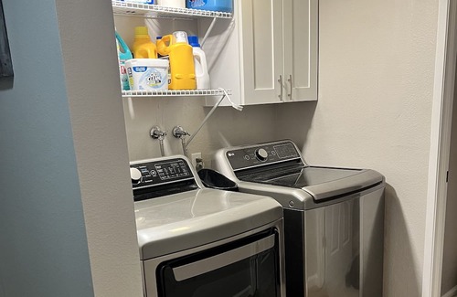 Palm Desert Condo | Cozy Condo - 24 min from Coachella, 4 minutes from downtown Palm Desert.