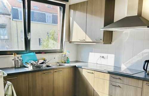 Brussels Apartment | Charming Apartment - 3 min. walk from Brussel-Midi Station