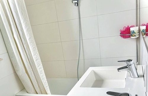 Brussels Apartment | Charming Apartment - 3 min. walk from Brussel-Midi Station