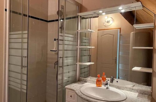 Mareuil-sur-Cher Apartment | COSY ACCOMMODATION~CLIMATE CONTROL~ZOO DE BEAUVAL