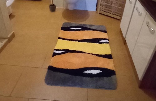 Rugendorf Apartment | Gemütliche neu Renovierte 80 m2 Ferienwohnung, Auch für Monteure