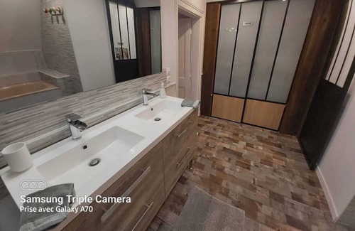 Annebault House | Homerez - House 12 km away from the beach for 8 ppl. with garden at Annebault