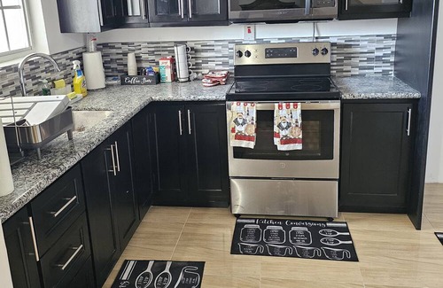 May Pen Apartment | 10 Minutes To May Pen Town Minutes To The Highway Condo In A Gated Community