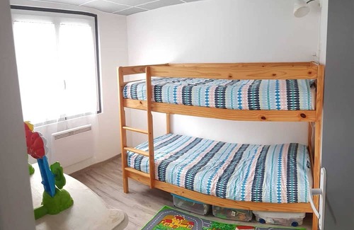 Mareuil-sur-Cher House | Homerez - House for 7 ppl. with swimming-pool and terrace at Mareuil-sur-Cher