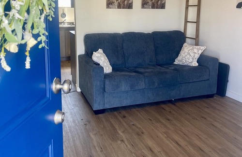 Durant Cottage | A Cozy Cottage in Durant, Oklahoma. Comfortable, clean & conveniently located!