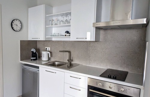 Spata-Artemida Apartment | Vasiliki Studio, close to airport and expo metropolitan, seaview