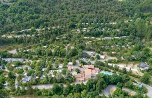 Orpierre House | Camping 4 étoiles - Piscine - eeeadh