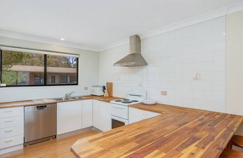 Barragga Bay Apartment | Cuttagee Beach Cottages Unit 2