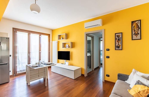 San Donato Milanese Apartment | 1101 - Duke Apartment