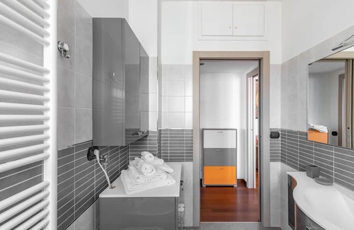 San Donato Milanese Apartment | 1101 - Duke Apartment