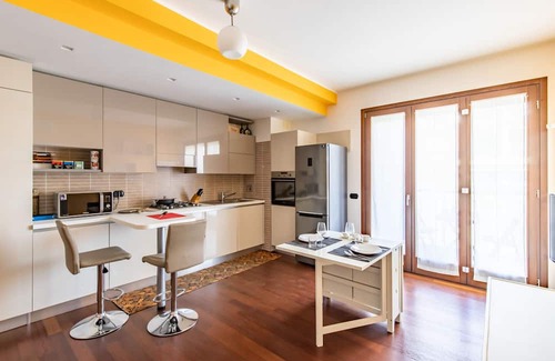 San Donato Milanese Apartment | 1101 - Duke Apartment
