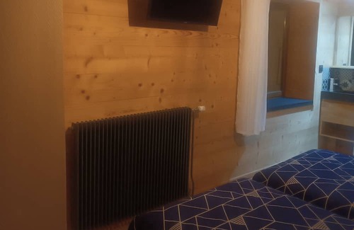 Septmoncel les Molunes Bed & Breakfast | Chambre Avec Petit Déjeuner / Les Étoiles de Bevy