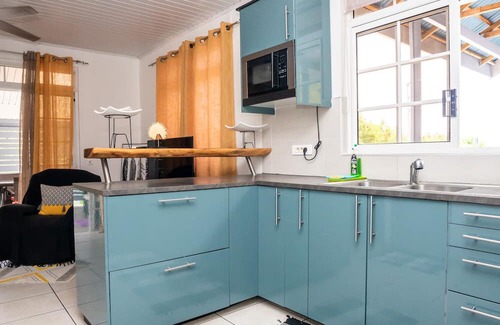 Faaa House | Fare Piafau in Faa'a - Charm & Proximity to the Airport