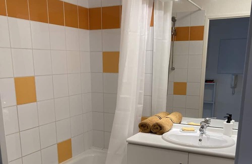 Saint-Medard-en-Jalles Apartment | Between Médoc and Ocean Apartment 4 people class 3*, right in the city center ​