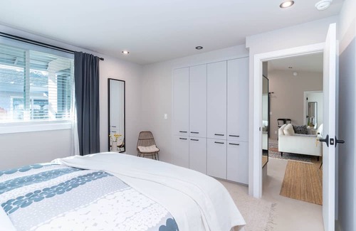 Novato House | CA Pacific Modern Comfort