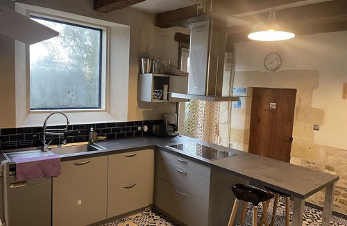 Yves House | 18th century post office transformed into a charming house