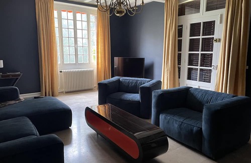Coulanges-sur-Yonne House | Grande Propriété Avec Piscine sur Parc de Deux Hectares