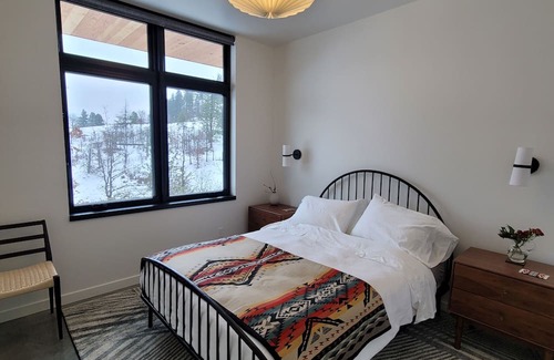 Mosier House | Mosier Creek Vista