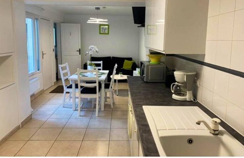 La Courneuve House | Homerez - Nice house for 4 ppl. with garden and terrace at La Courneuve