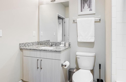 Conestee Apartment | Modern Apartment in Prime Location (ID1237X367)