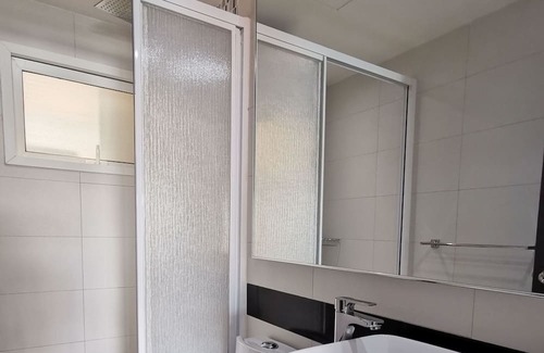 Kuala Teriang Apartment | Penthouse flr sea view quiet fibre long short stay