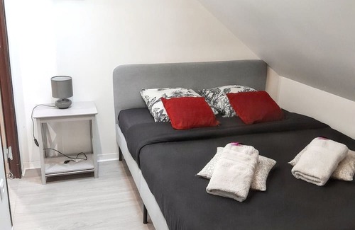 Amiens Apartment | Homerez - Apt city centre Amiens, great view