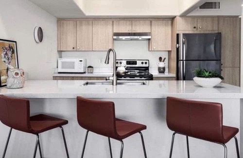 Deepwell Estates Condo | SmokeTree racket club condo in the heart of Palm Springs