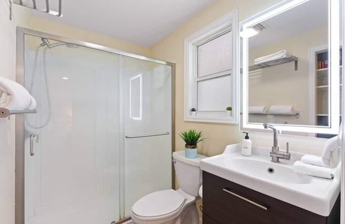 Dollar Corner House | Family Home Short Commute to PDX