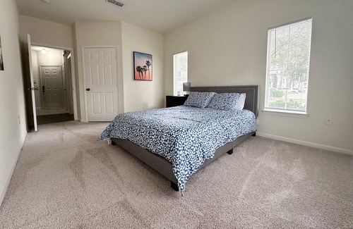 Lake Mary Apartment | Spacious Apt in Sanford, FL, High Ceilings, Washer/Dryer w/ Patio, Pool Access