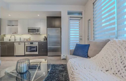 Mission District Apartment | YYC 1BR Gem | Central Location + Fast WI-FI