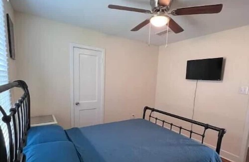 Behrman House | Single Family home in quiet area 5 minutes from downtown New Orleans