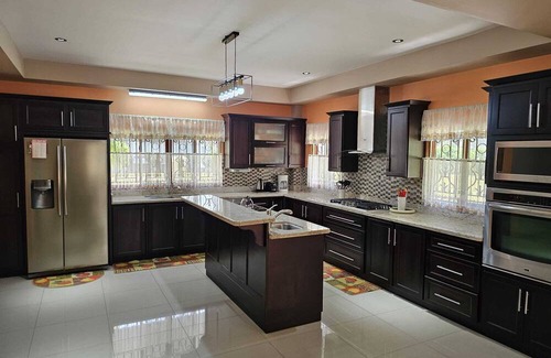 Penal-Debe House | 6 A/C bedroom , 4 full baths, 4500 Sq ft ,10 mins away from city and highway