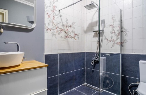 Kabatas Apartment | Magnificent Sea View Flat 5 min to Istiklal Square