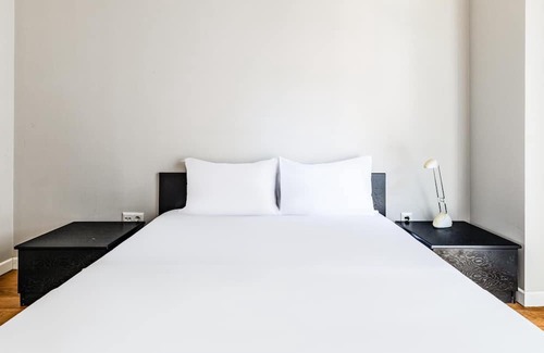 Suadiye Apartment | Chic Residence 5 min to Bagdat Ave in Kadikoy