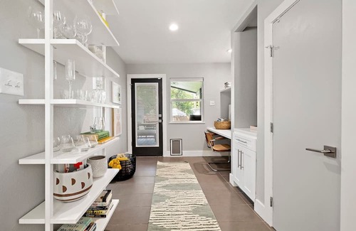 Dawson House | SoCo Groovy - Pool sleeps up to 14