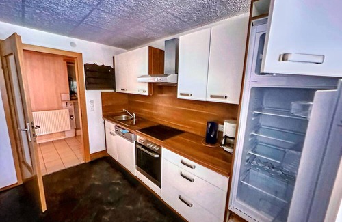 Sankt Gallenkirch Apartment | Spacious apartment in Gortipohl with garden