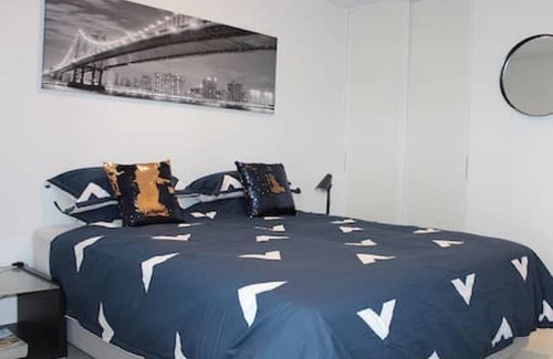 Flemington Apartment | Luxurious Flemington with Stunning Racecourse View