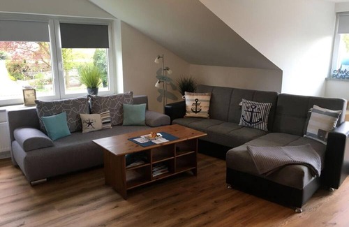 Kirchwerder Apartment | Spacious apartment near seabeach