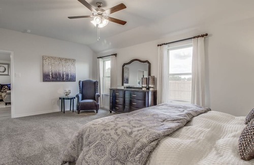 Aubrey House | New property nestled in a safe and cozy neighborhood in North Texas