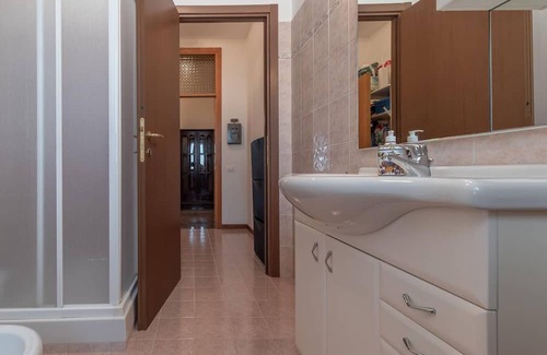 Urbisaglia Apartment | Sunrise Hill Holiday Home - Sunrise Hill Holiday H