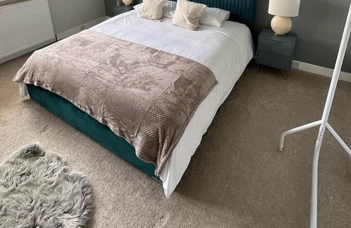 Newton Mearns House | large Country Mansion in Glasgow Newton Mearns